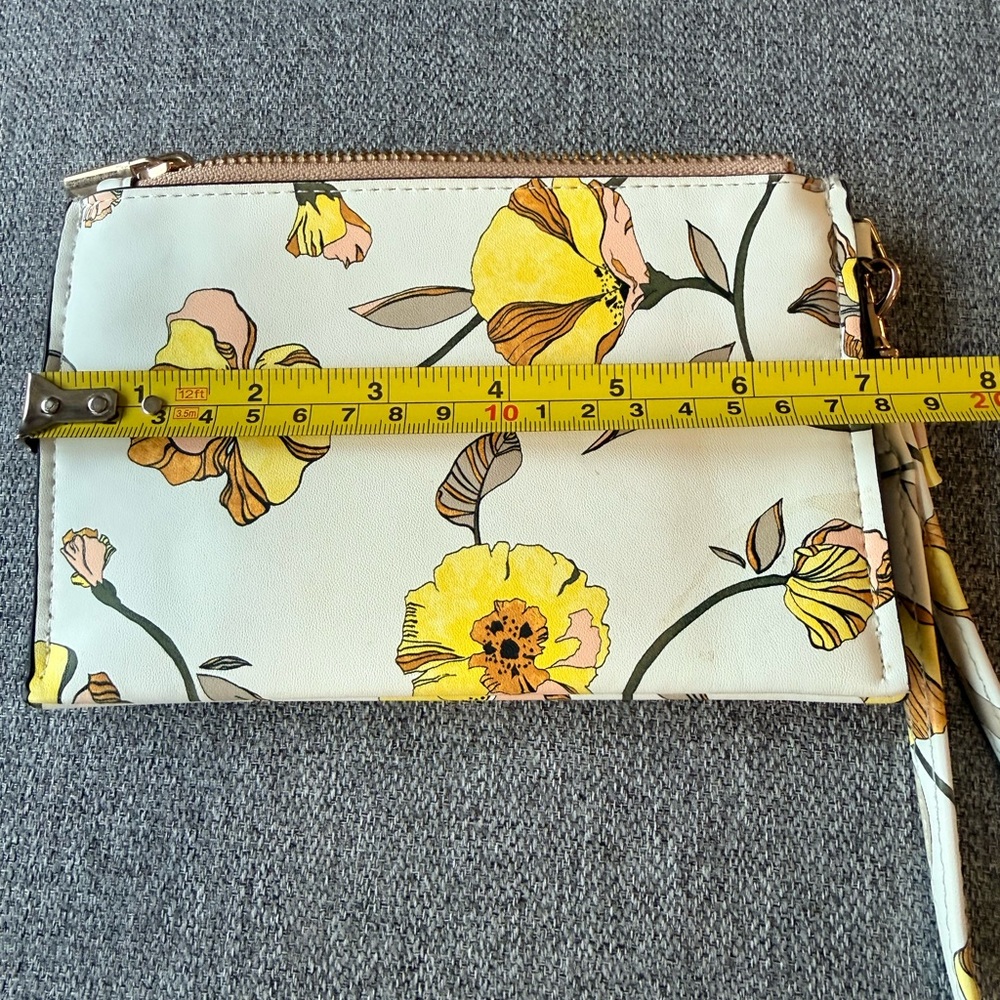 A New Day Floral Wristlet Wallet Cream Yellow Zip Pouch - Picture 6 of 8